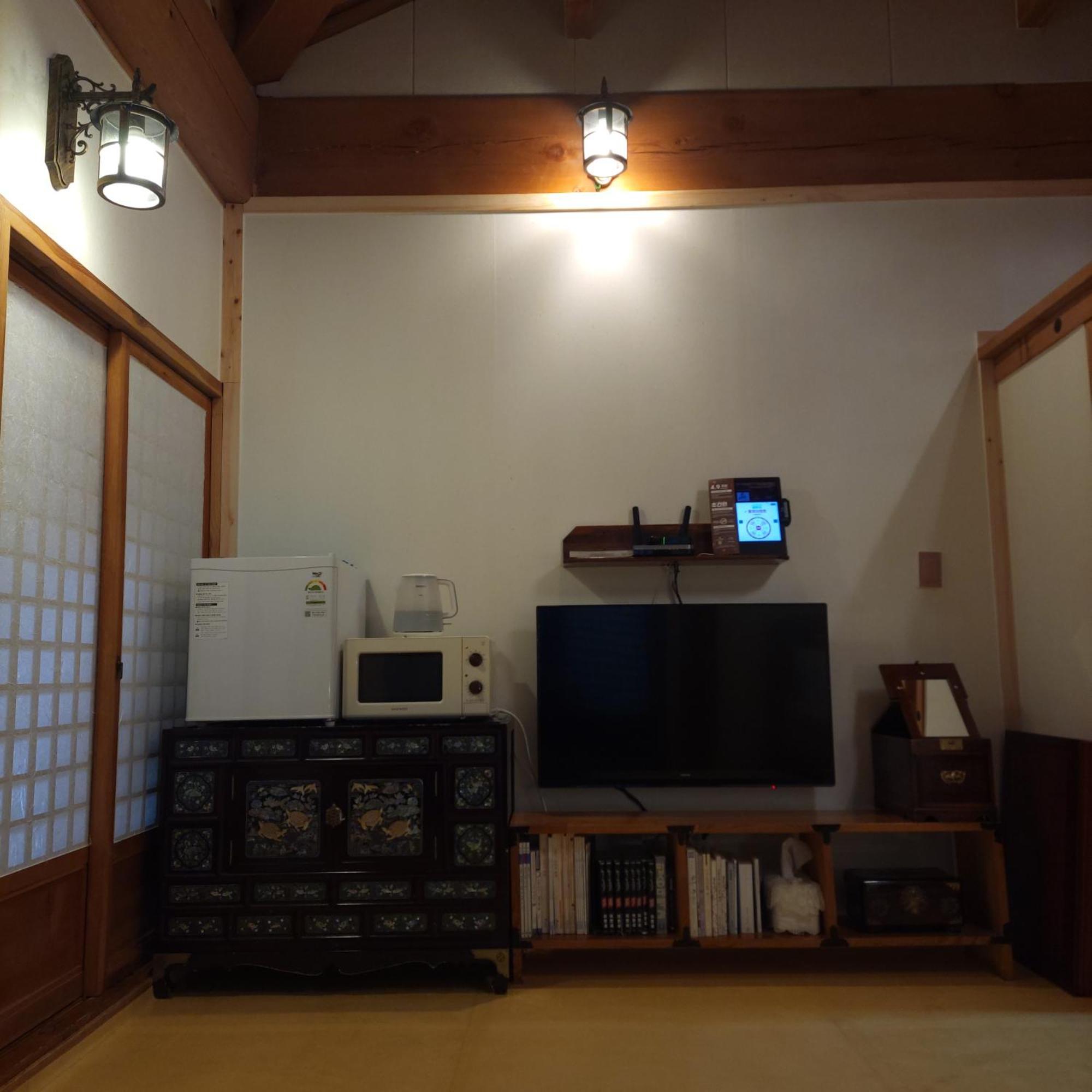 Hanok Hyeyum Jeonju Esterno foto