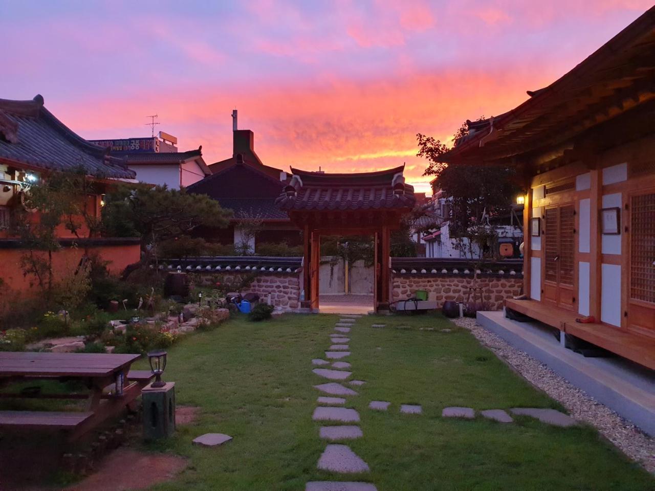 Hanok Hyeyum Jeonju Esterno foto