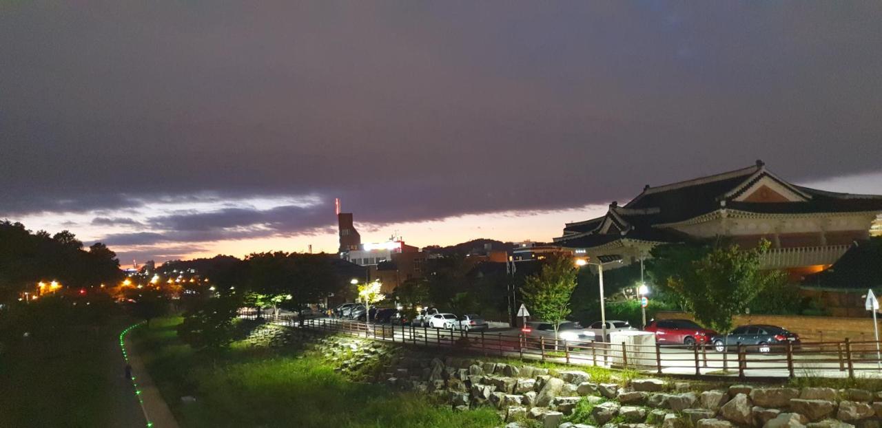 Hanok Hyeyum Jeonju Esterno foto